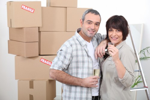 Closing a resolved complaint in the storage process